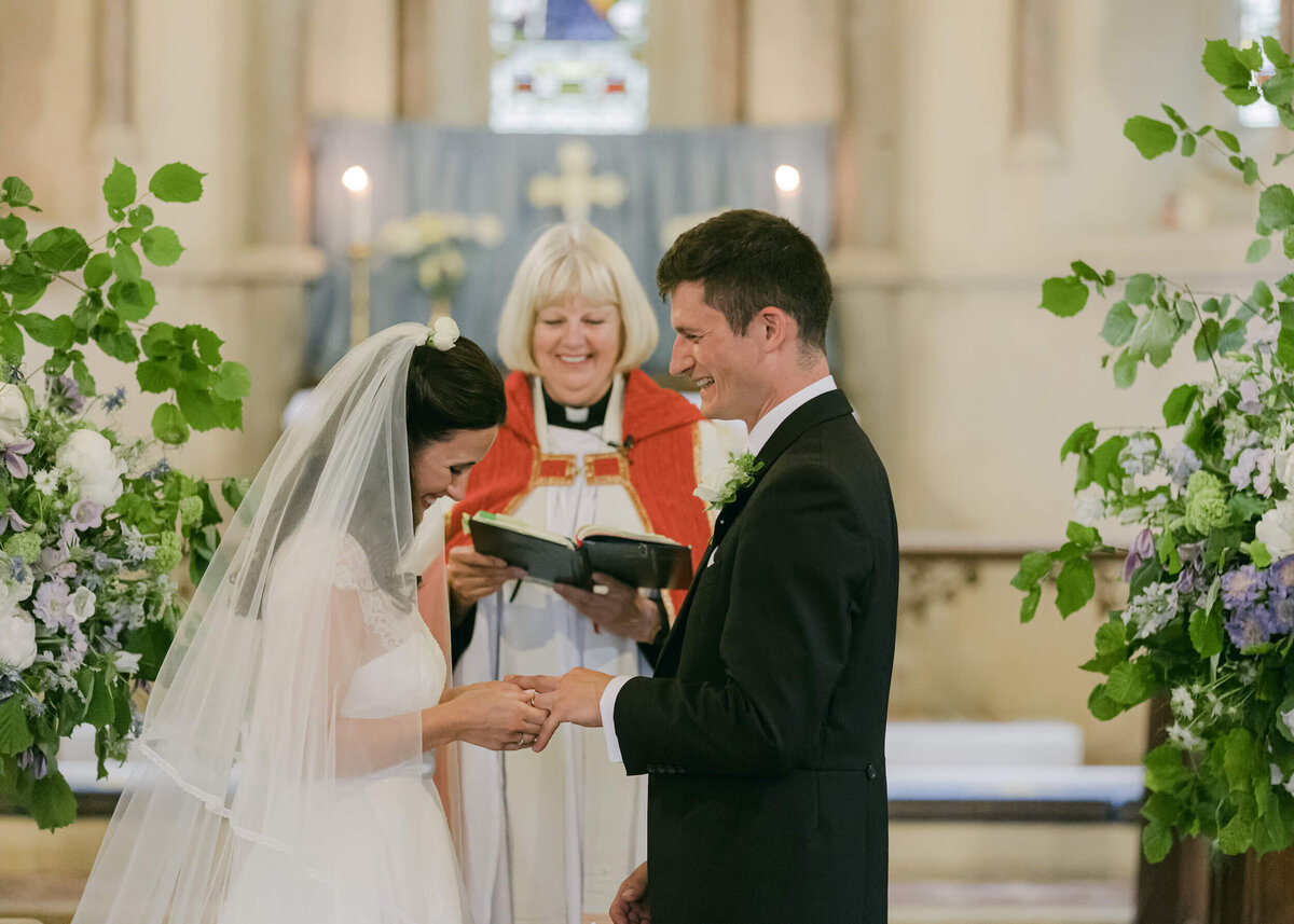 chloe-winstanley-weddings-wiltshire-church-ceremony-vows-rings