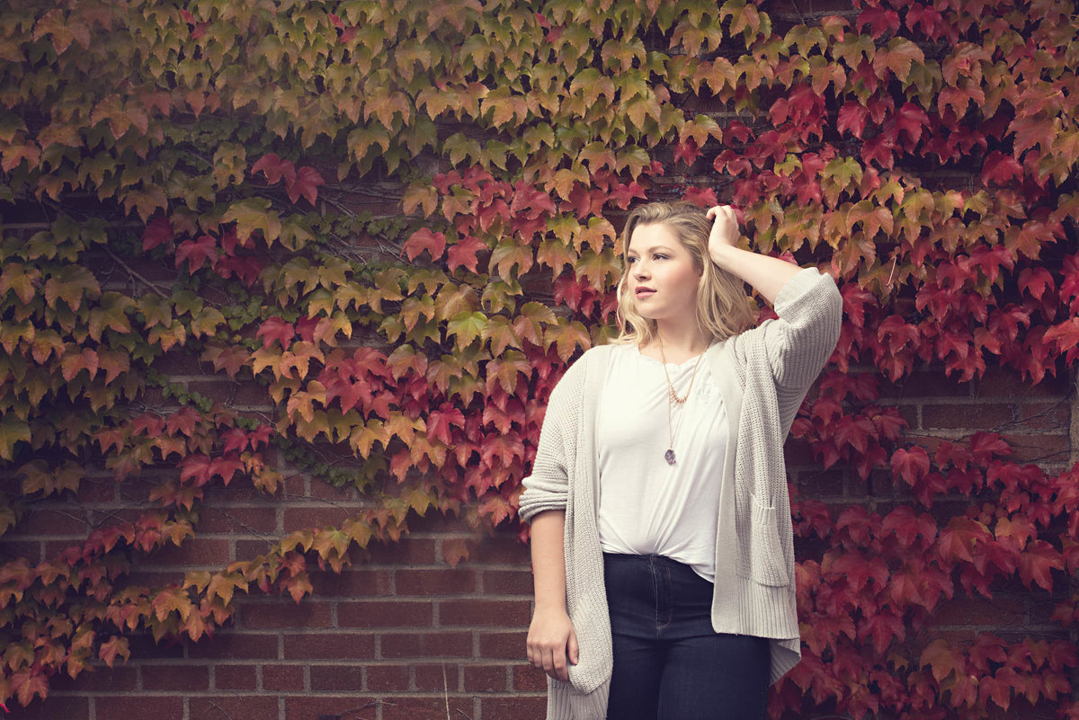 fall leaves senior pictures