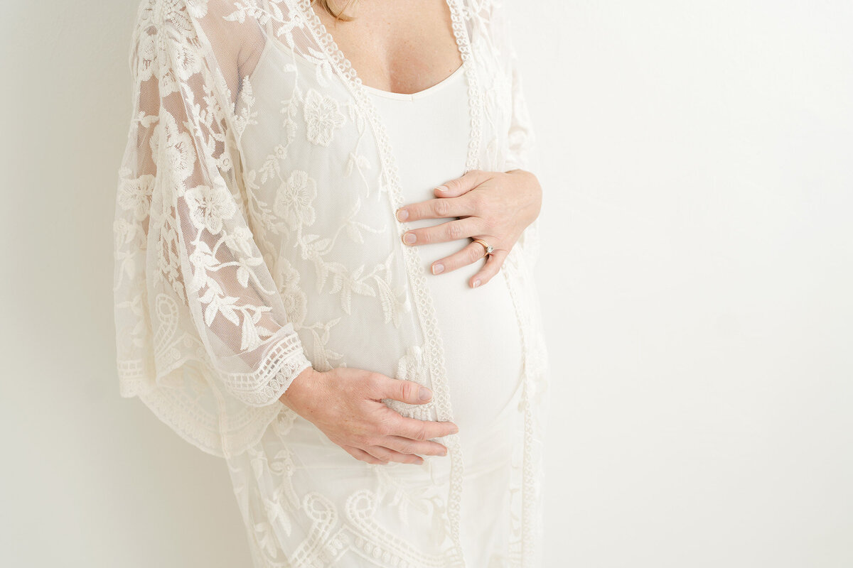 Elegant boudoir maternity photo shoot for pregnant mother in Louisville Ky at Julie Brock Photography