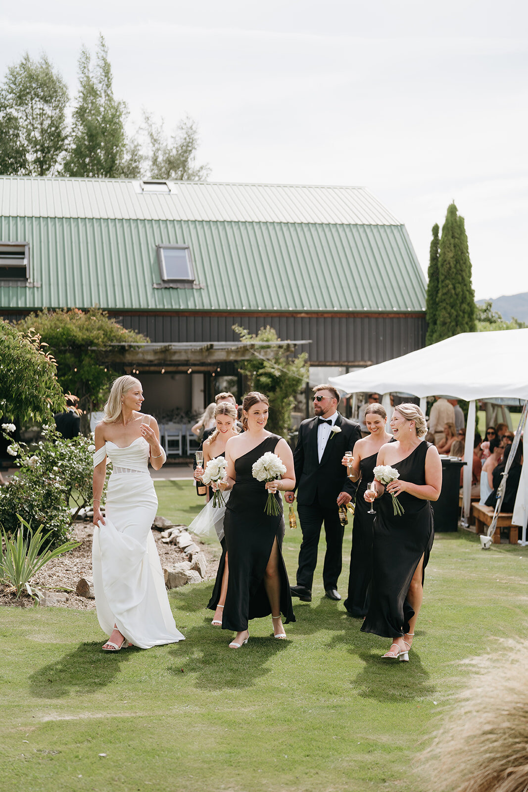 Melissa Clark Photography - Queenstown Wedding Photographer - Brenna & Taylor - Lookoutlodge Wedding-356