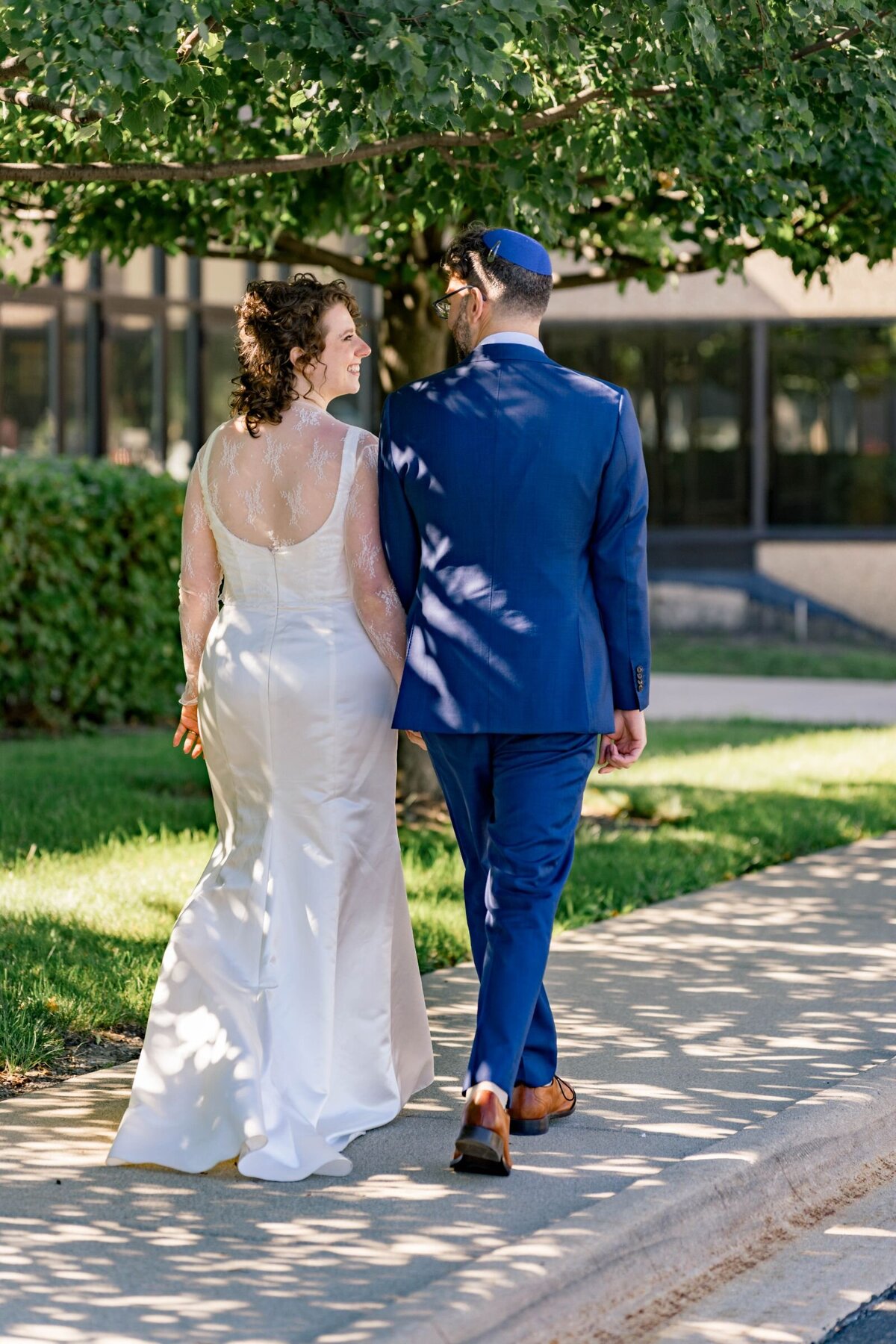 Eliana-Melmed-Photography-Chicago-LosAngeles-Jewish-WeddingPhotography-ShulaNoah-CouplesPortraits-00110
