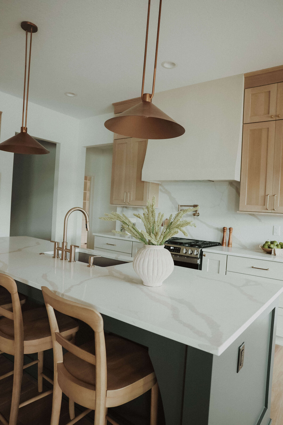 4108-Kitchen-Panora-Central-Iowa-Custom-Home-JRL-Builders-E23A8870