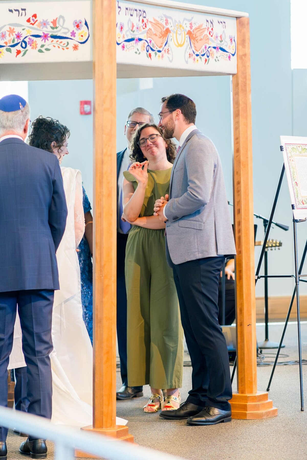 Eliana-Melmed-Photography-Chicago-LosAngeles-Jewish-WeddingPhotography-ShulaNoah-Chuppah-00183