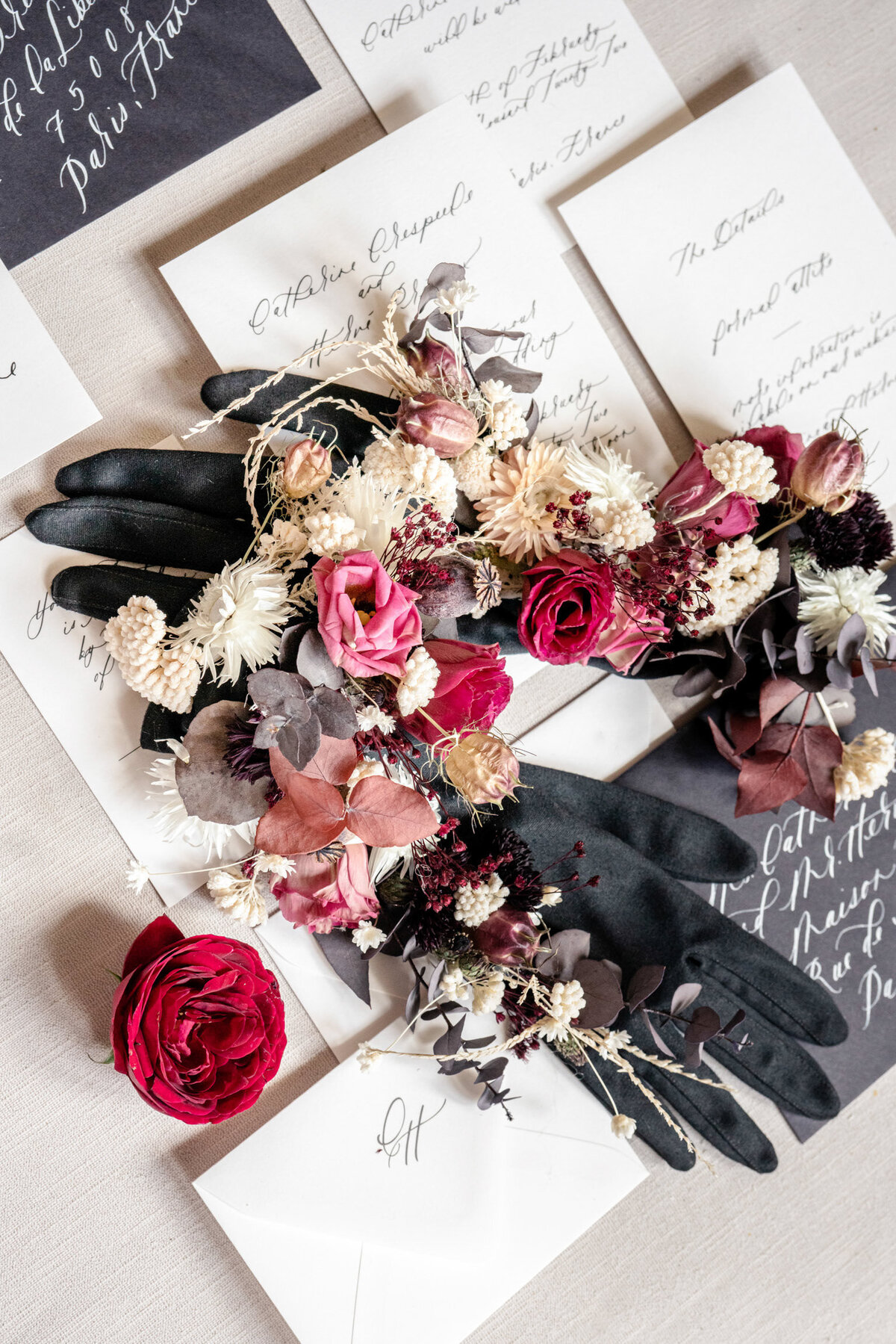 13-High-end-luxury-wedding-stationery-Paris-wedding-black-red-victoria-amrose-photography (19)