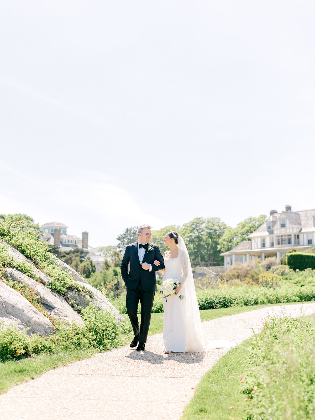 Lauren-Baker-Photography-Ocean-House-Rhode-Island-Wedding-17