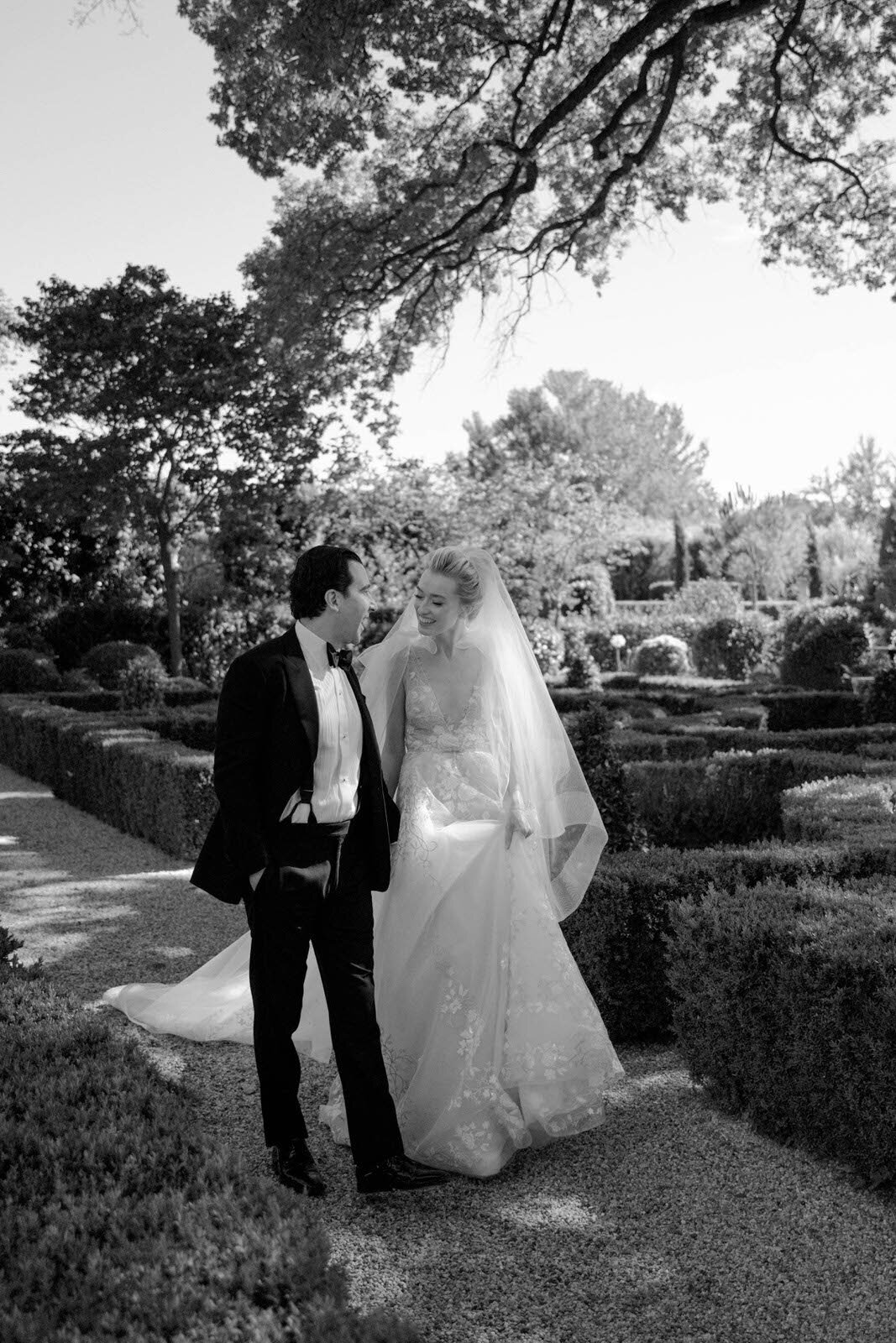 Flora_And_Grace_Provence_Domaine_De_Chalamon_Editorial_Wedding_Film_Photographer-252
