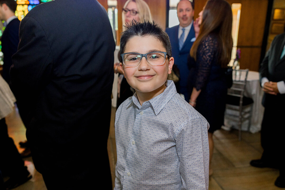 Eliana-Melmed-Photography-Chicago-LosAngeles-Jewish-WeddingPhotography-ElianaSklar-CocktailHour-00024
