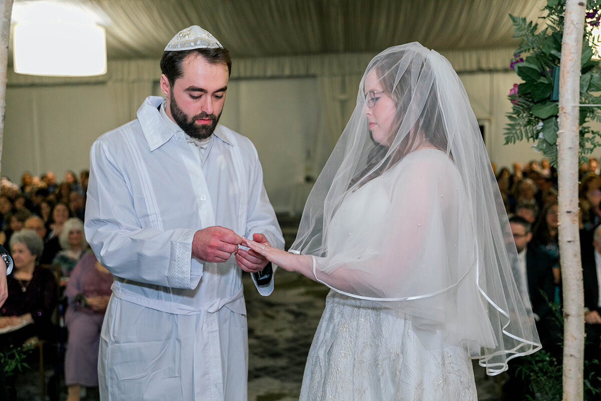 Eliana-Melmed-Photography-Chicago-LosAngeles-Jewish-WeddingPhotography-Chuppah-00179