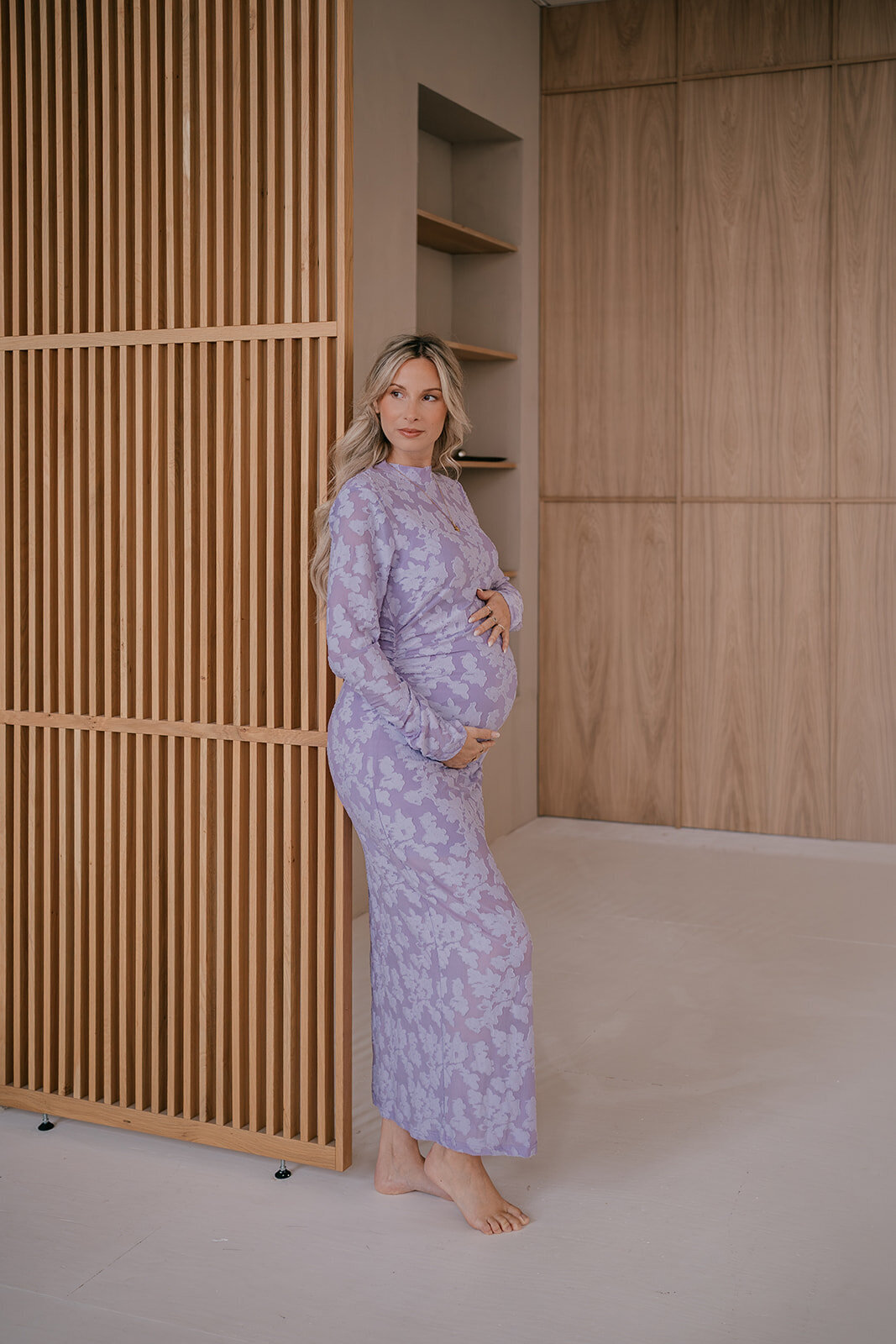 puur-ongedwongen-zwangerschapsfotoshoot-attelier-oost-leukfotografie-8