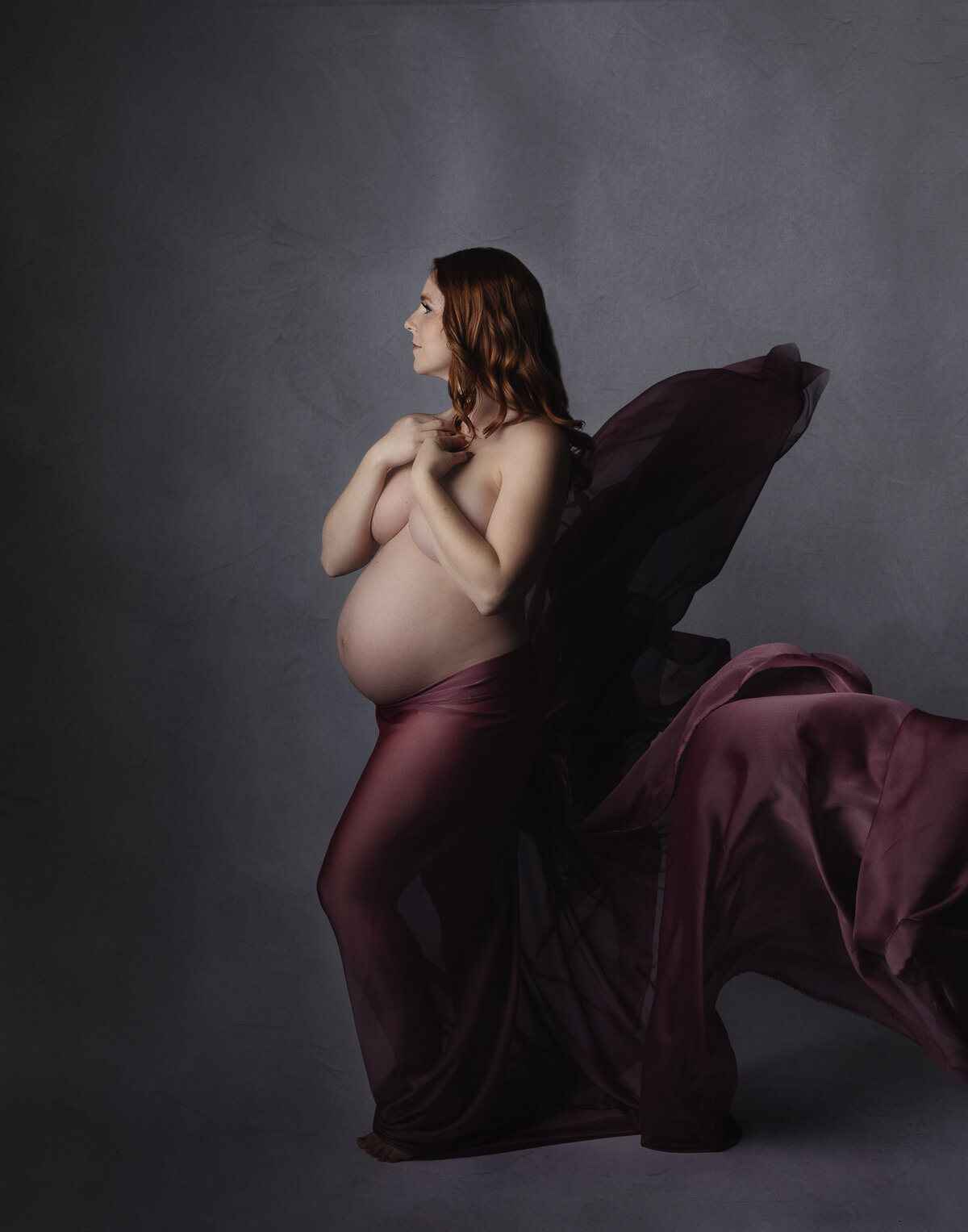 Maternity studio located in Pittsburgh with nude silhouette.