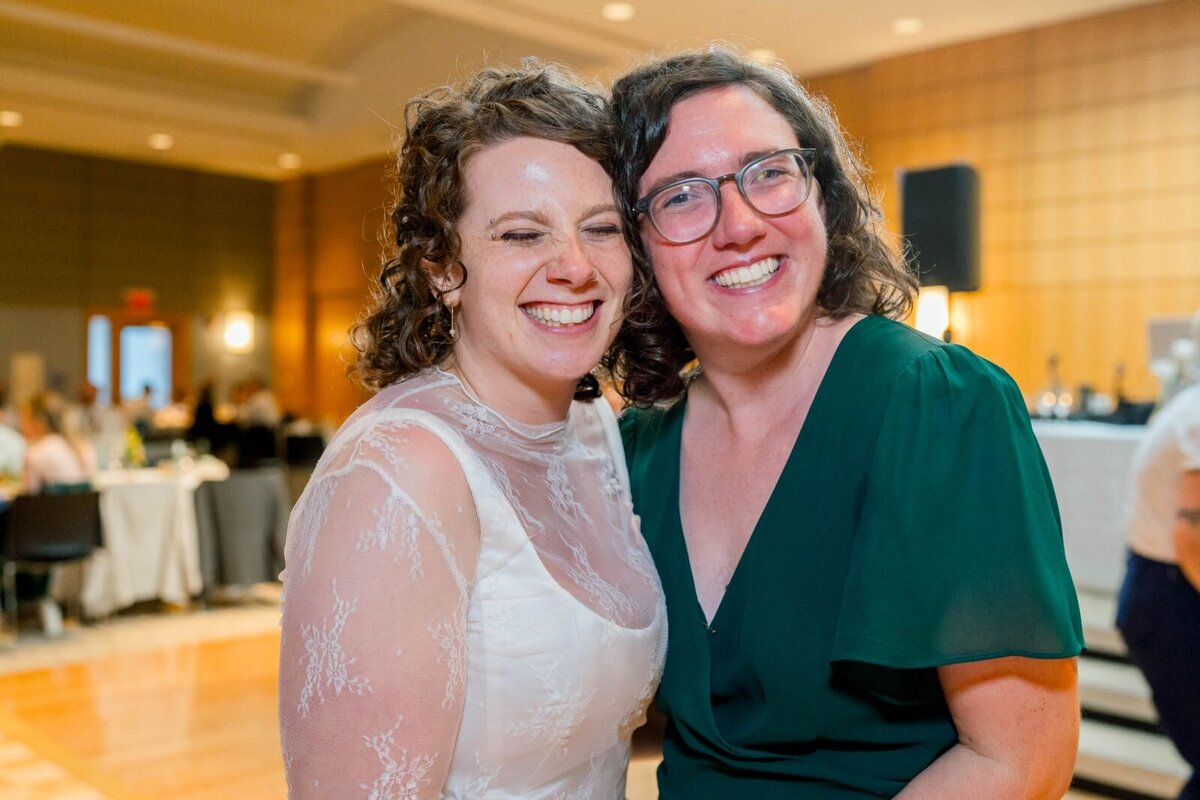 processed_ElianaMelmedPhotography_JewishWeddingPhotographer_ShulaNoah_Dancing-280