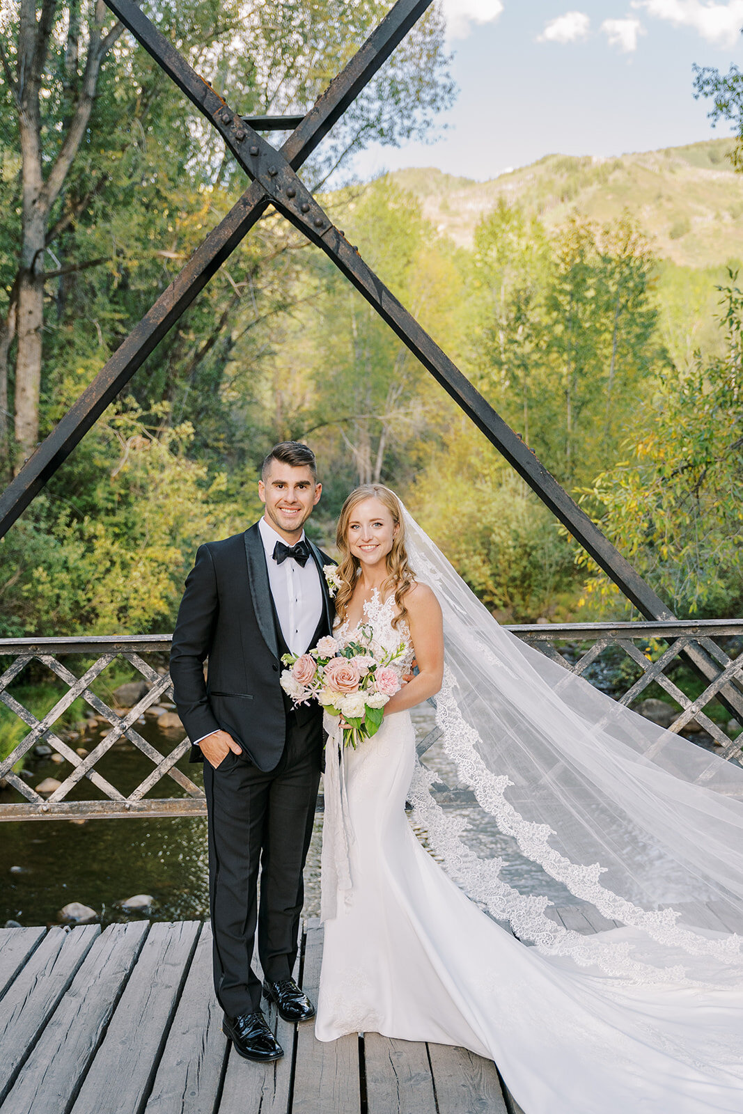 Christina and Stuart Hotel Jerome Wedding in Aspen Colorado by Kelby Maria Photography-04578