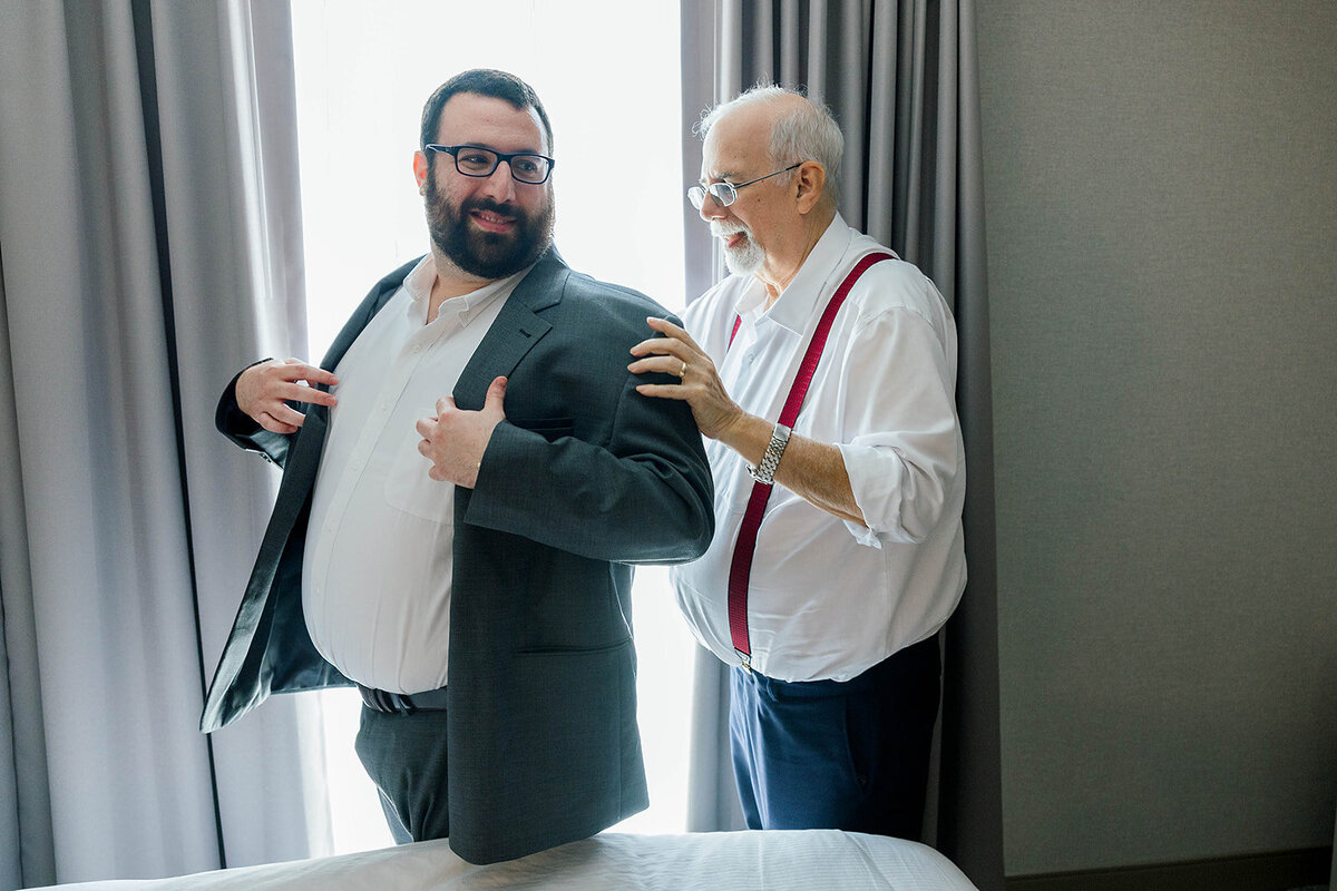 Eliana-Melmed-Photography-Chicago-LosAngeles-Jewish-WeddingPhotography-ElianaSklar-SklarReady-00042