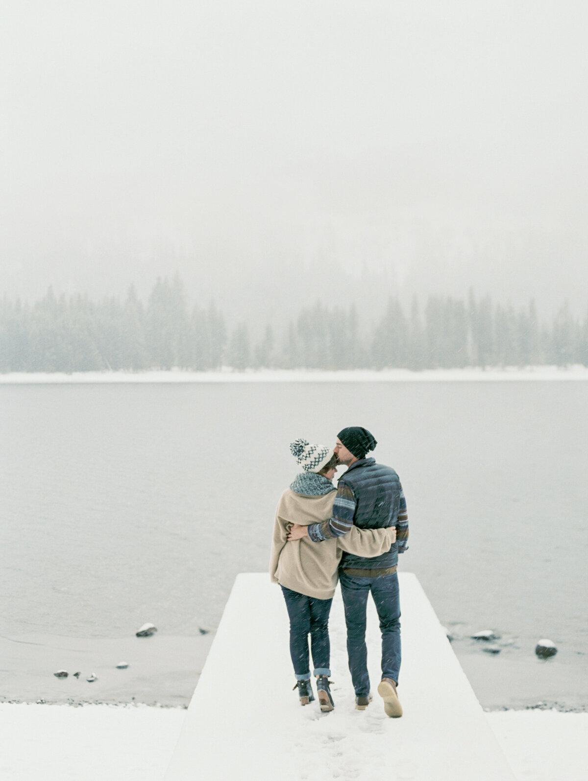 Lake-Tahoe-Winter-wedding-engagement-photo007