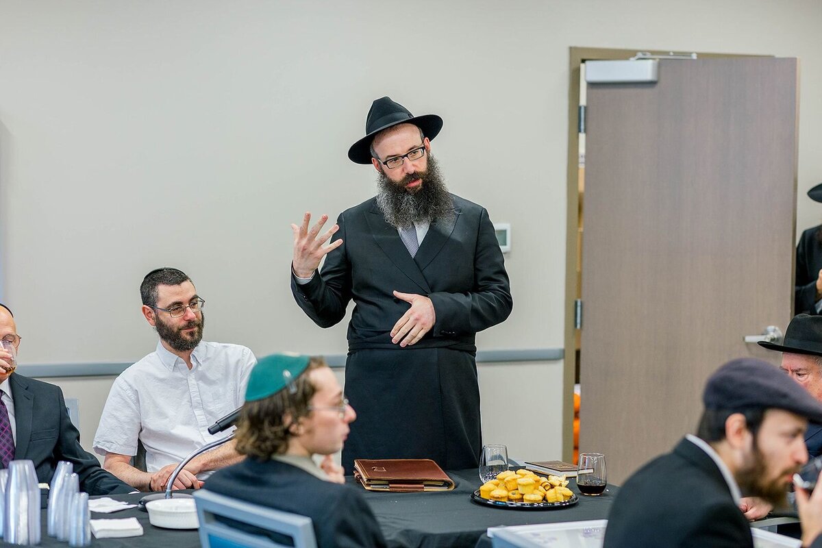Eliana-Melmed-Photography-Chicago-LosAngeles-Jewish-WeddingPhotographer-CarmiKalman-Tisch-00179