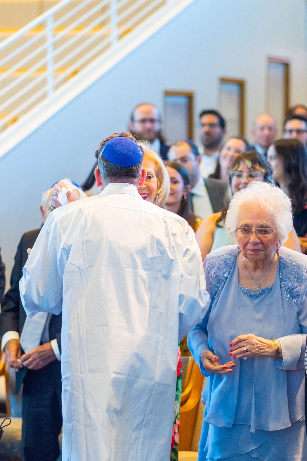 Eliana-Melmed-Photography-Chicago-LosAngeles-Jewish-WeddingPhotography-ShulaNoah-Chuppah-00019