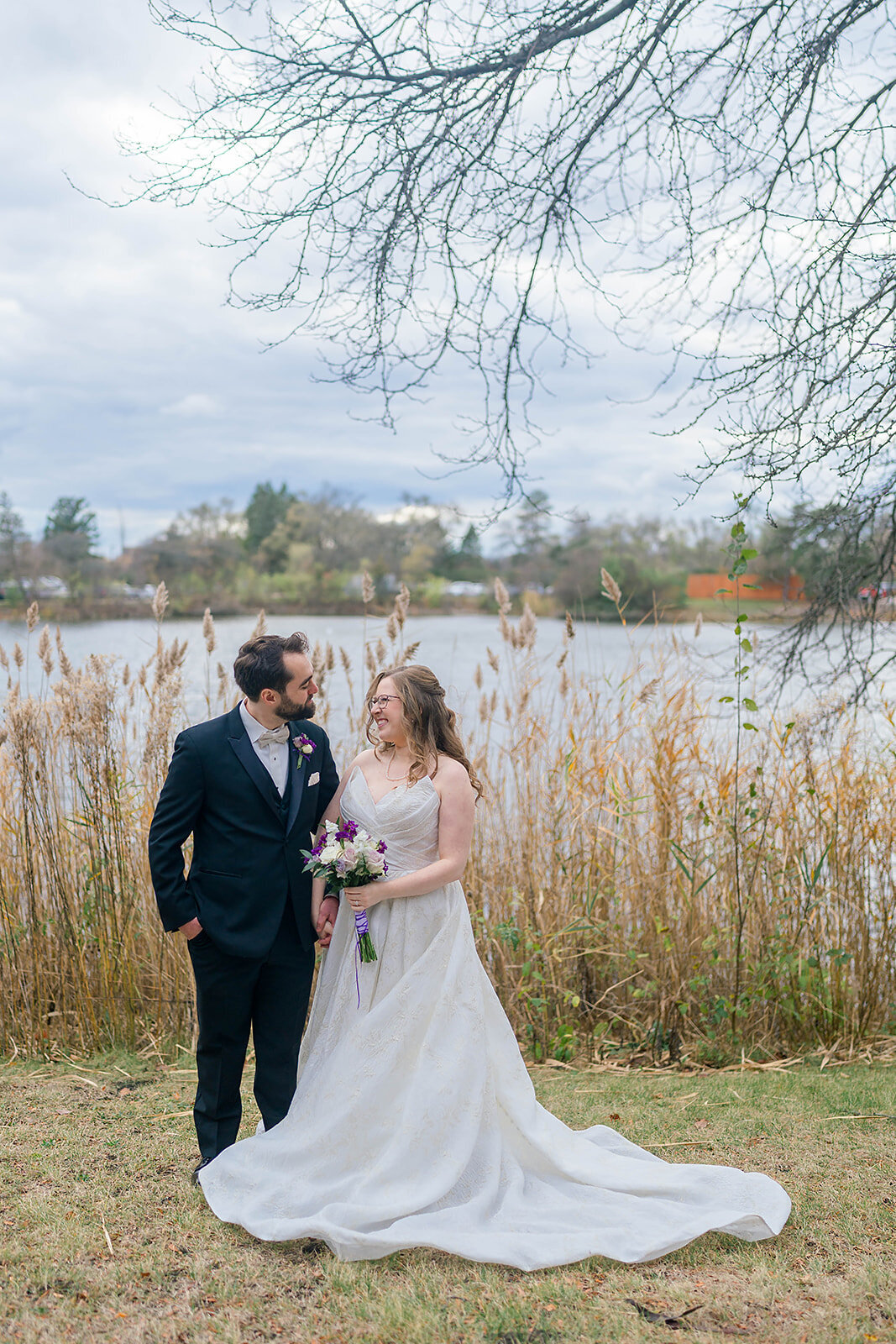 Eliana-Melmed-Photography-Chicago-LosAngeles-Jewish-WeddingPhotography-CouplePortrait-00063