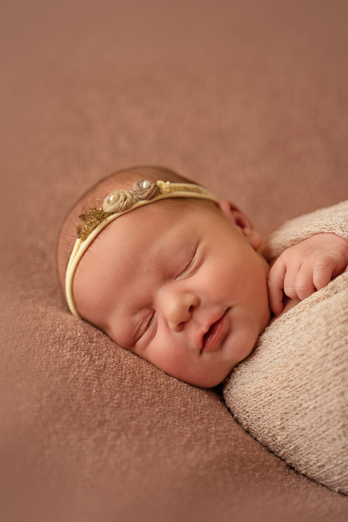 newborn-baby-with-headband