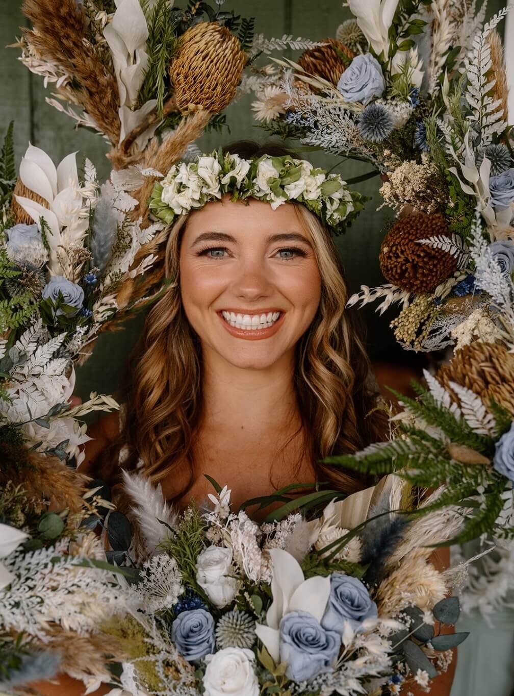 honey-and-the-moon-florals (47)