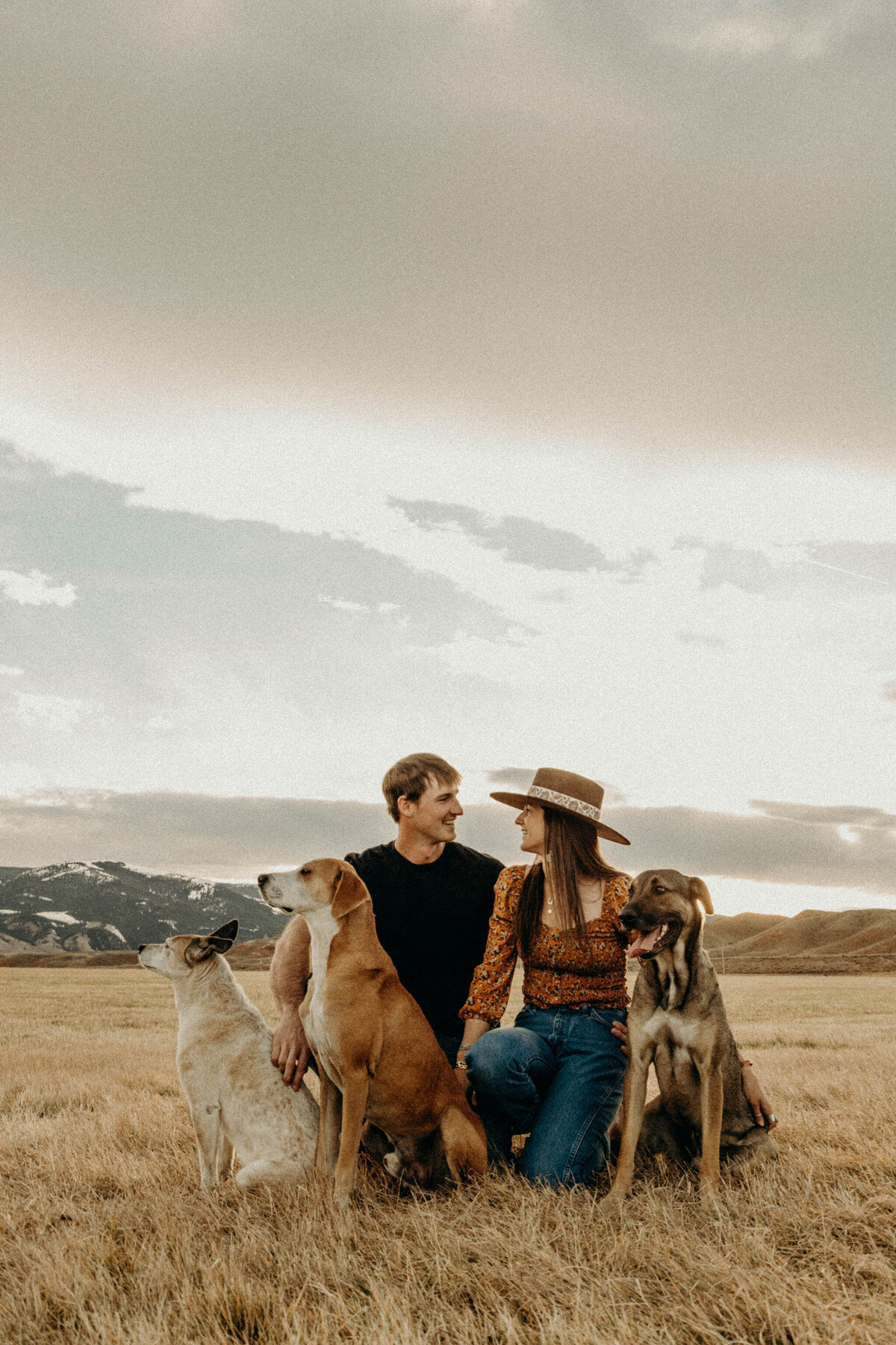 erin-wheat-co-dubois-wyoming-engagement-bailey-riley-7301