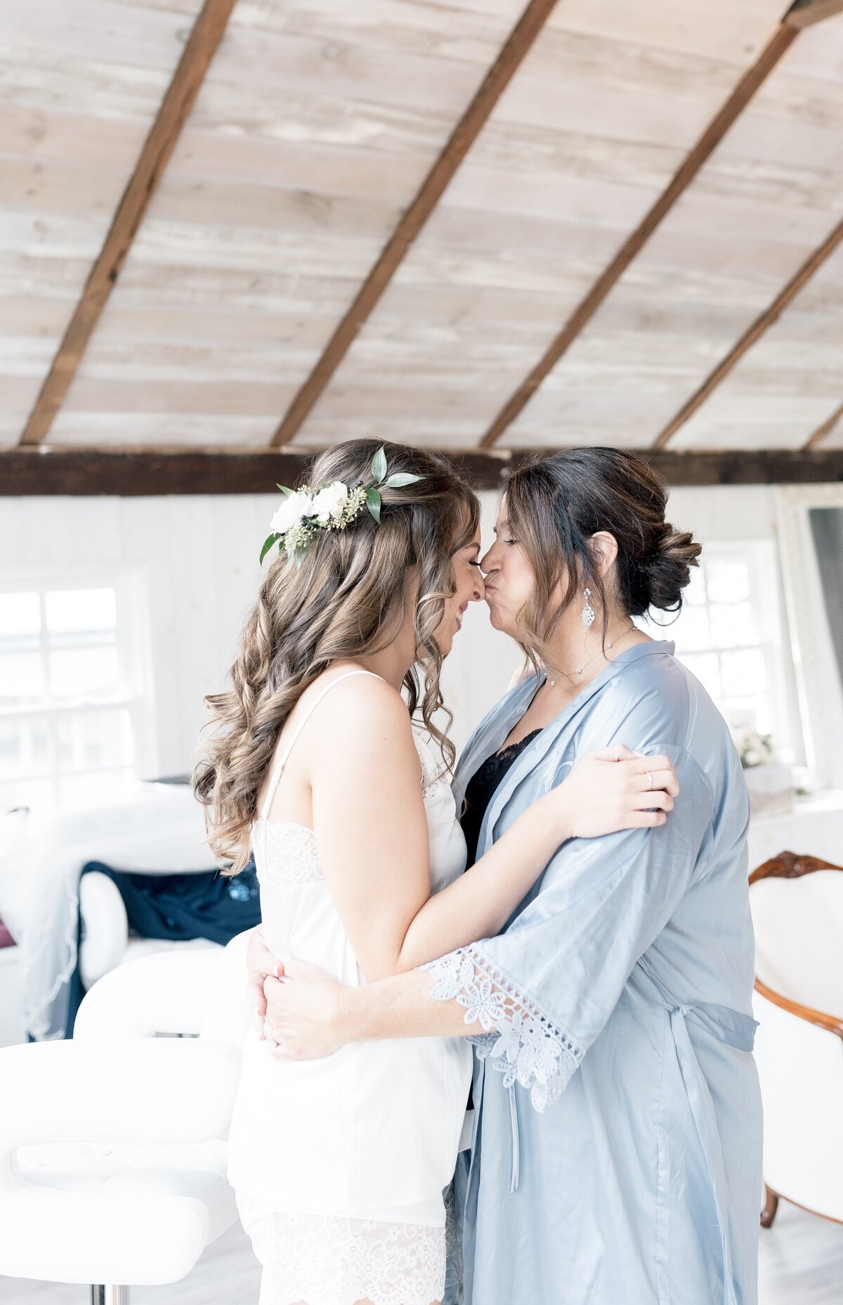 bride-and-mom-nose-kisses