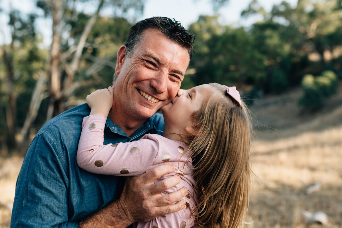 dad and daughter outdoor family photographer melbourne