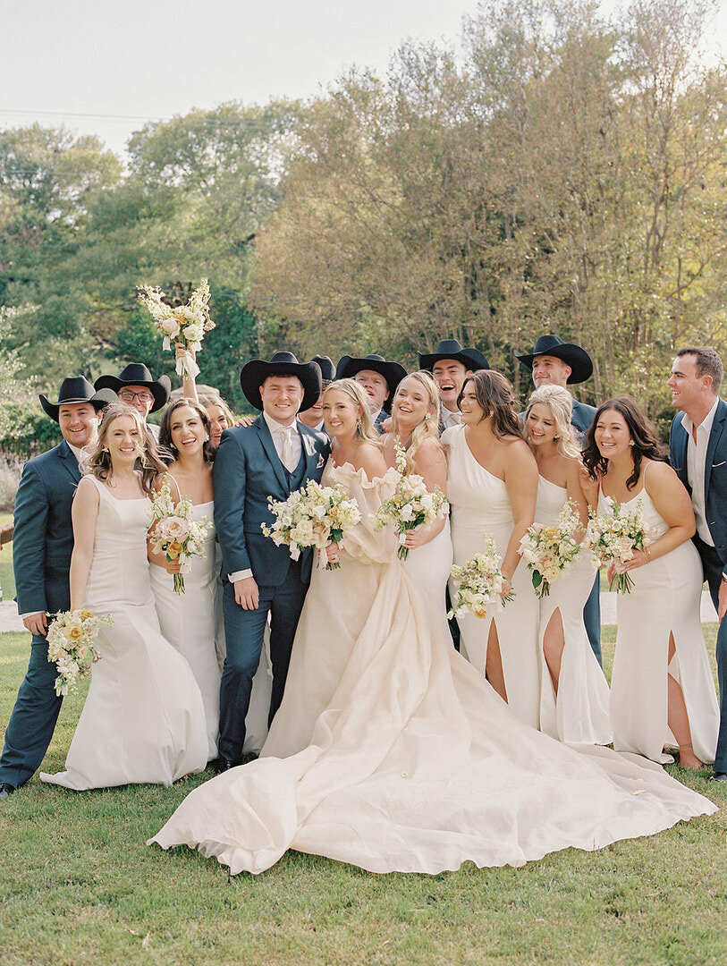Commodore Perry Estate Wedding Austin Wedding Photographer Megan Kay Photography -132