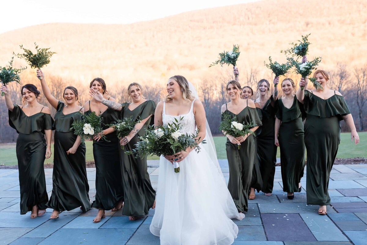 Wedding at Bloom Meadows in Williamstown, MA | Phavy Photography - Massachusetts Wedding Photographer | Destination Wedding Photographer