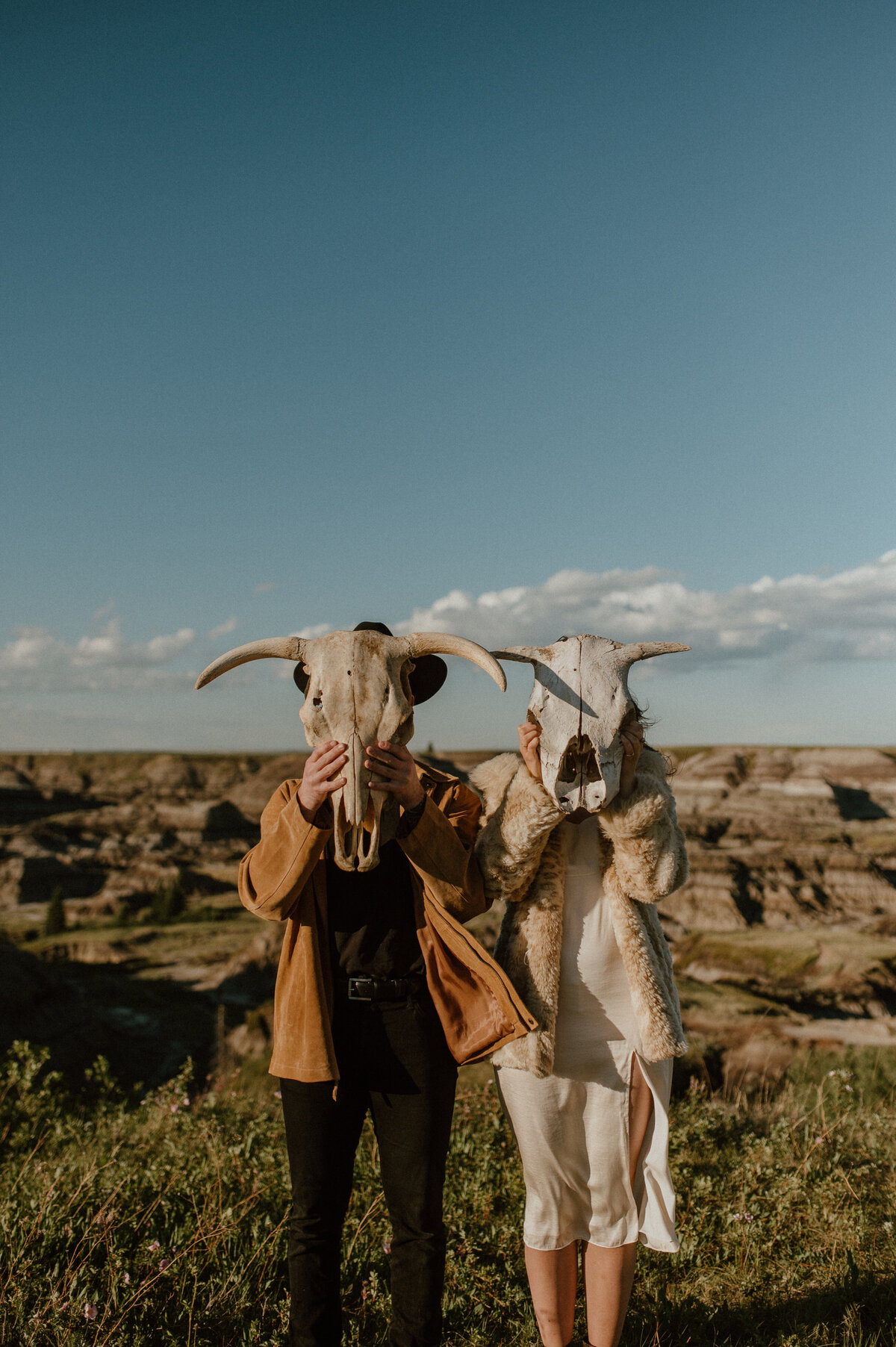western style elopement inspo in Drumheller, AB