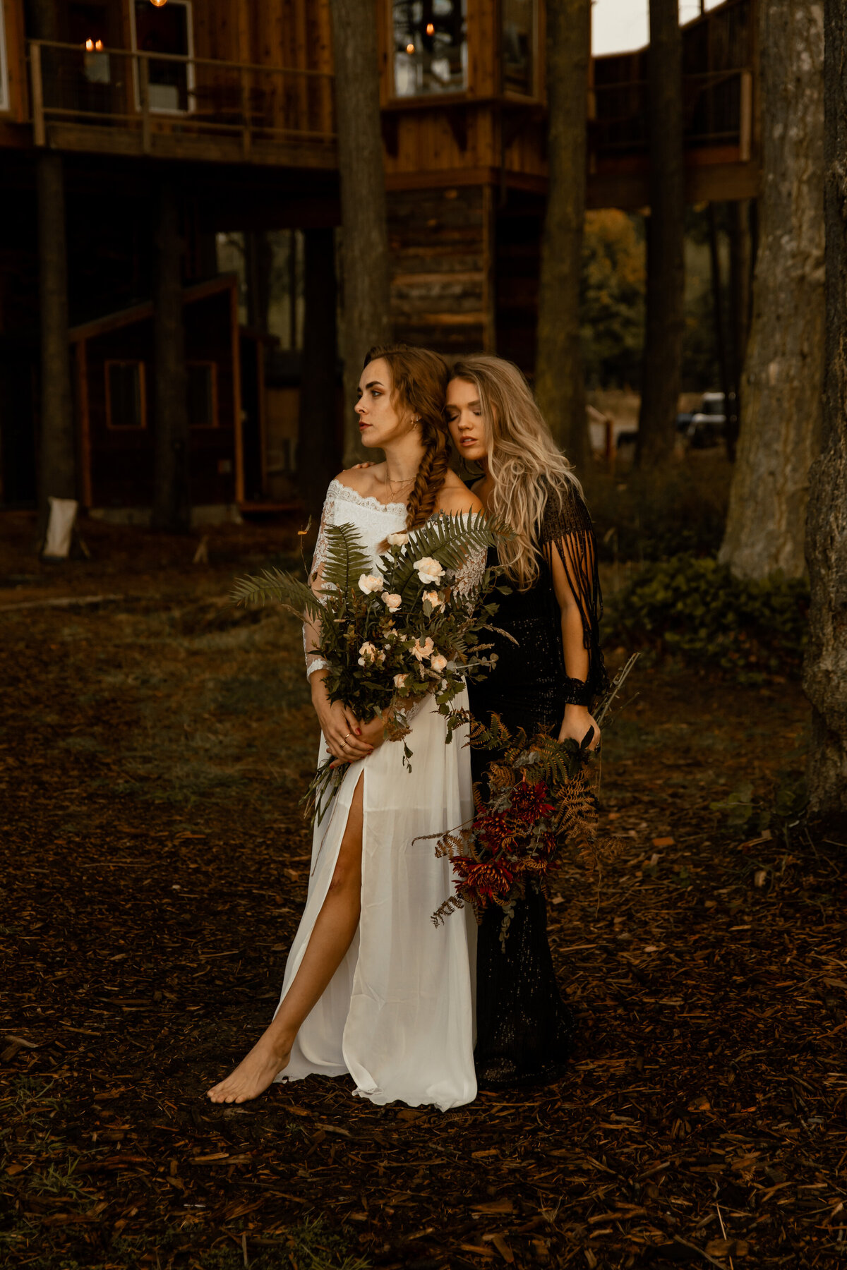 Duluth-MN-Elopement-Photographer-Roots-Revival-0026