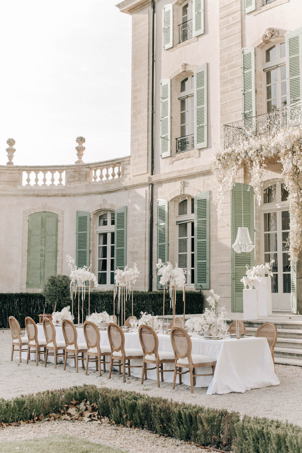 Flora_And_Grace_Chateau_De_Tourreau_Provence_Editorial_Wedding_Photographer-40-1
