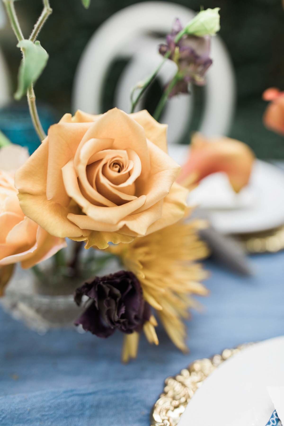 mustard-rose-grand-rapids-wedding-florist