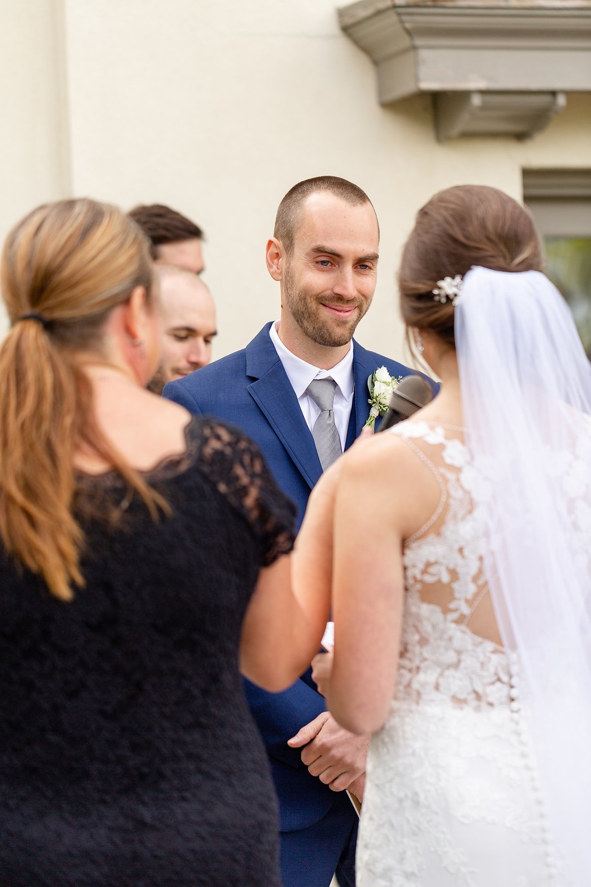 Romantic Windermere Manor Wedding | Dylan and Sandra Photography 050