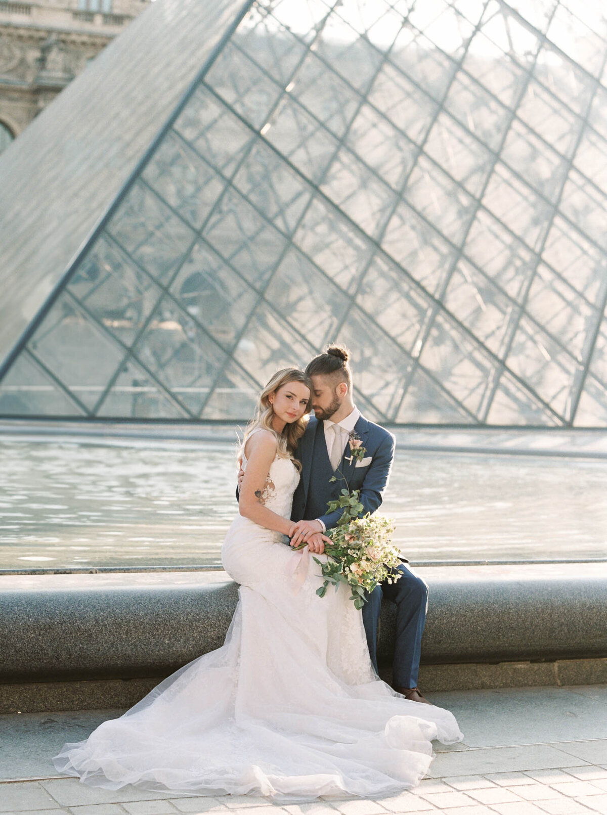 Paris Elopement-Louvre Elopement Photography-Eiffel Wedding portraits-Samin Photography_-40