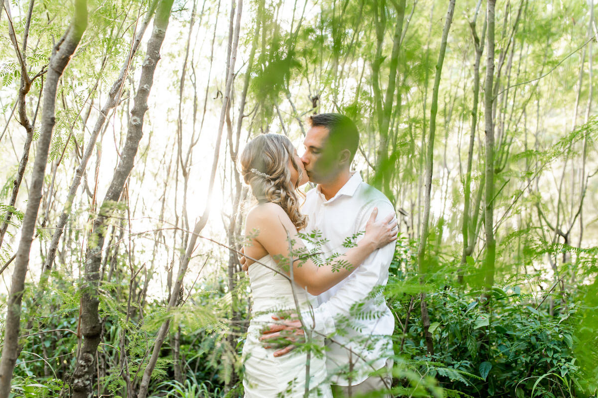 wedding photographer in kauai, Hawaii