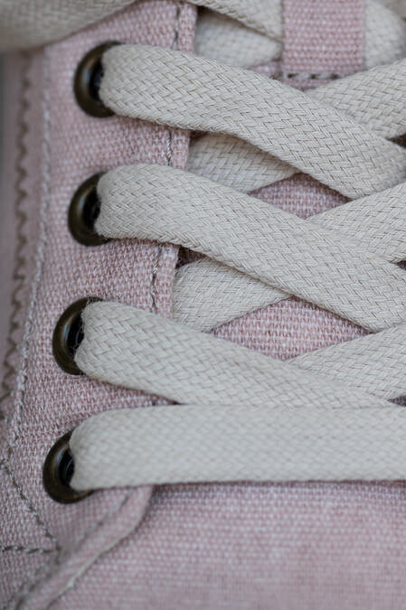pink tennis shoes-dana nicole photography-112