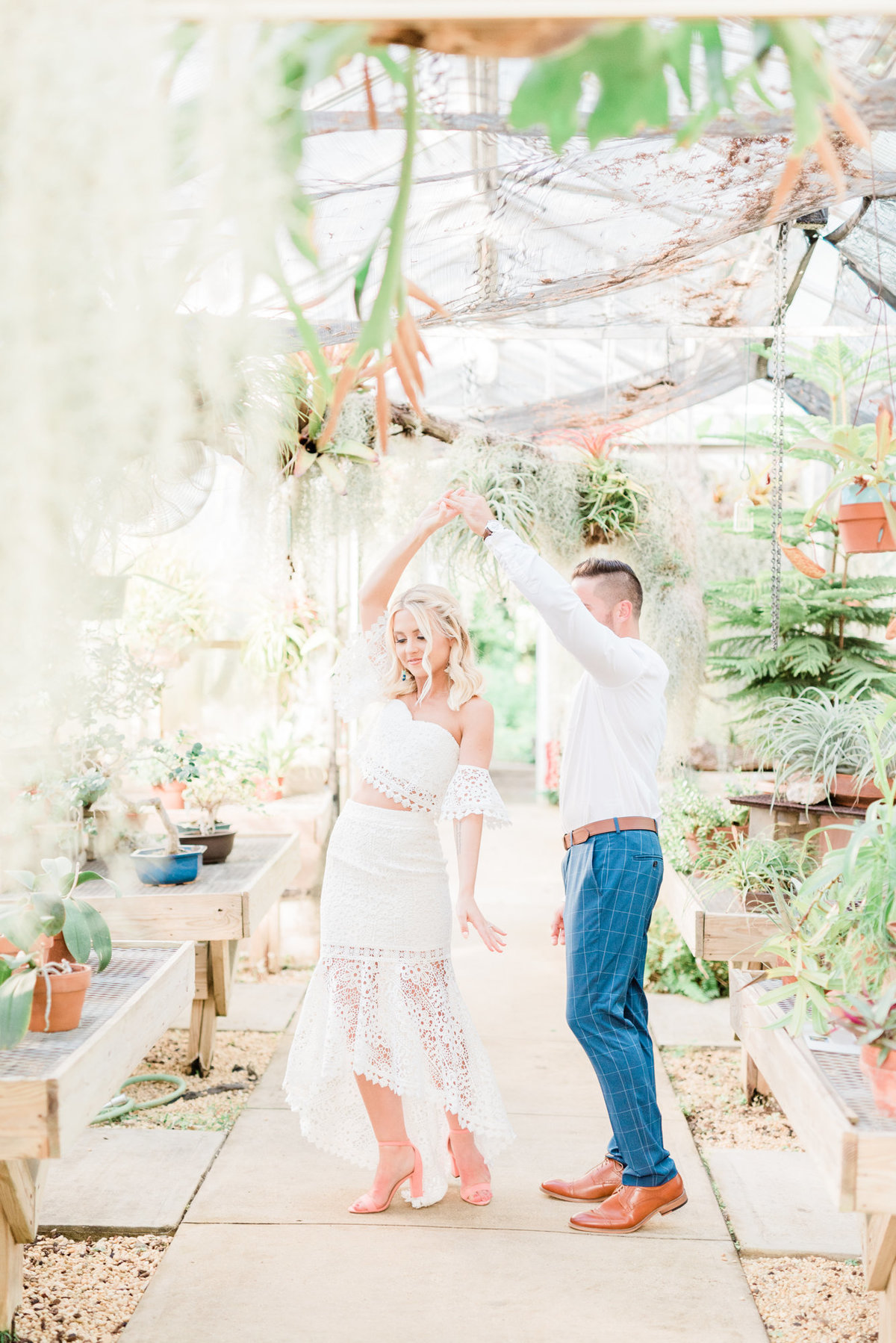 nj-wedding-photographer-engagement-session-greenhouse-deep-cut-gardens-photo-007