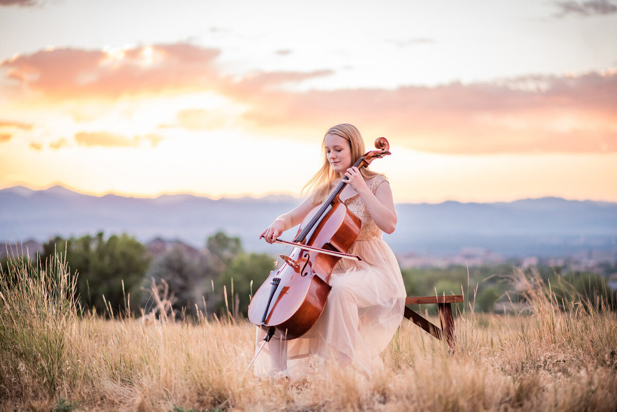 high-school-senior-girl-colorado-sunset-violin