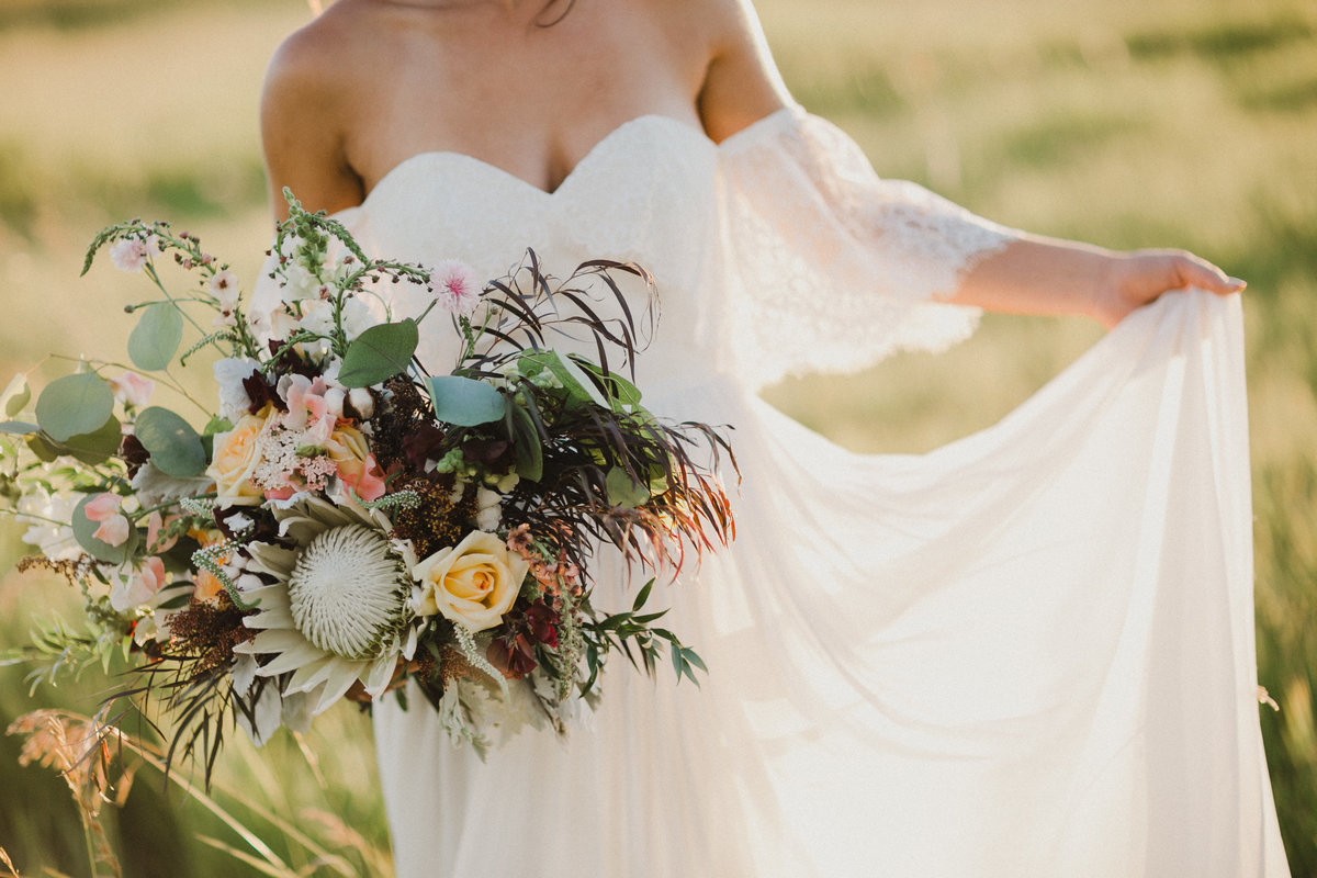 Boho styled wedding shoot in collaboration with Velvet Bride and Soul and Stem floral  in Missoula, Montana.