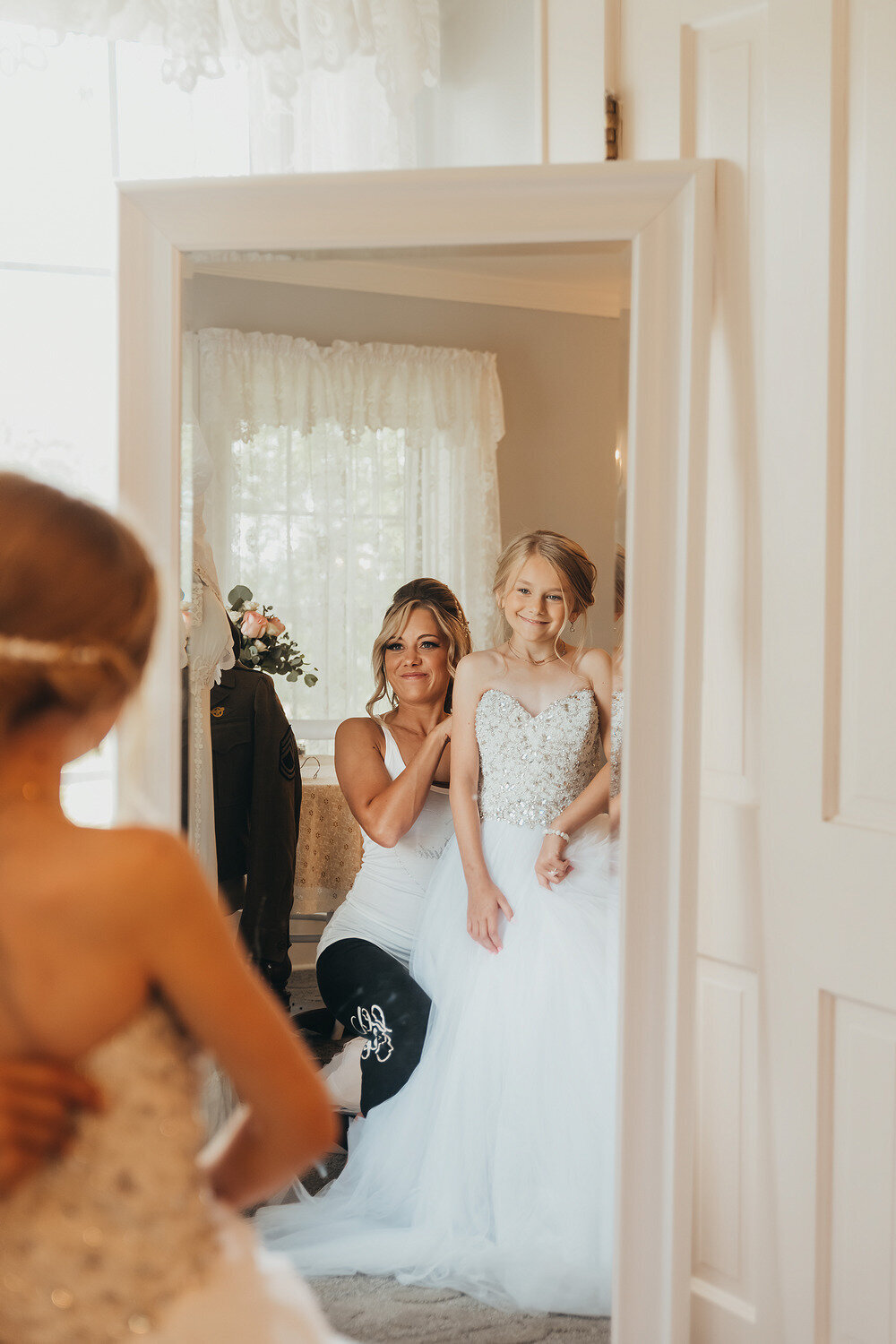 mother-daughter-wedding-dress