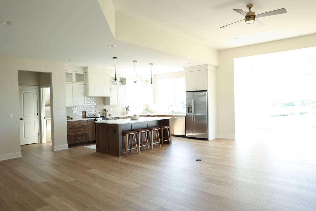 1183-Kitchen-Grimes-Central-Iowa-Custom-Home-JRL-Builders-3F1A8830