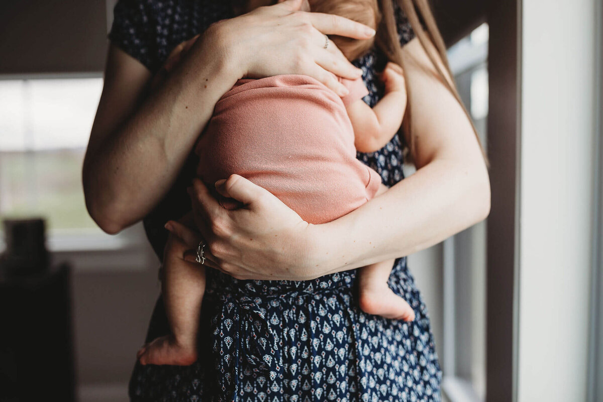 Harrisonburg-Newborn-Photographer-2-10