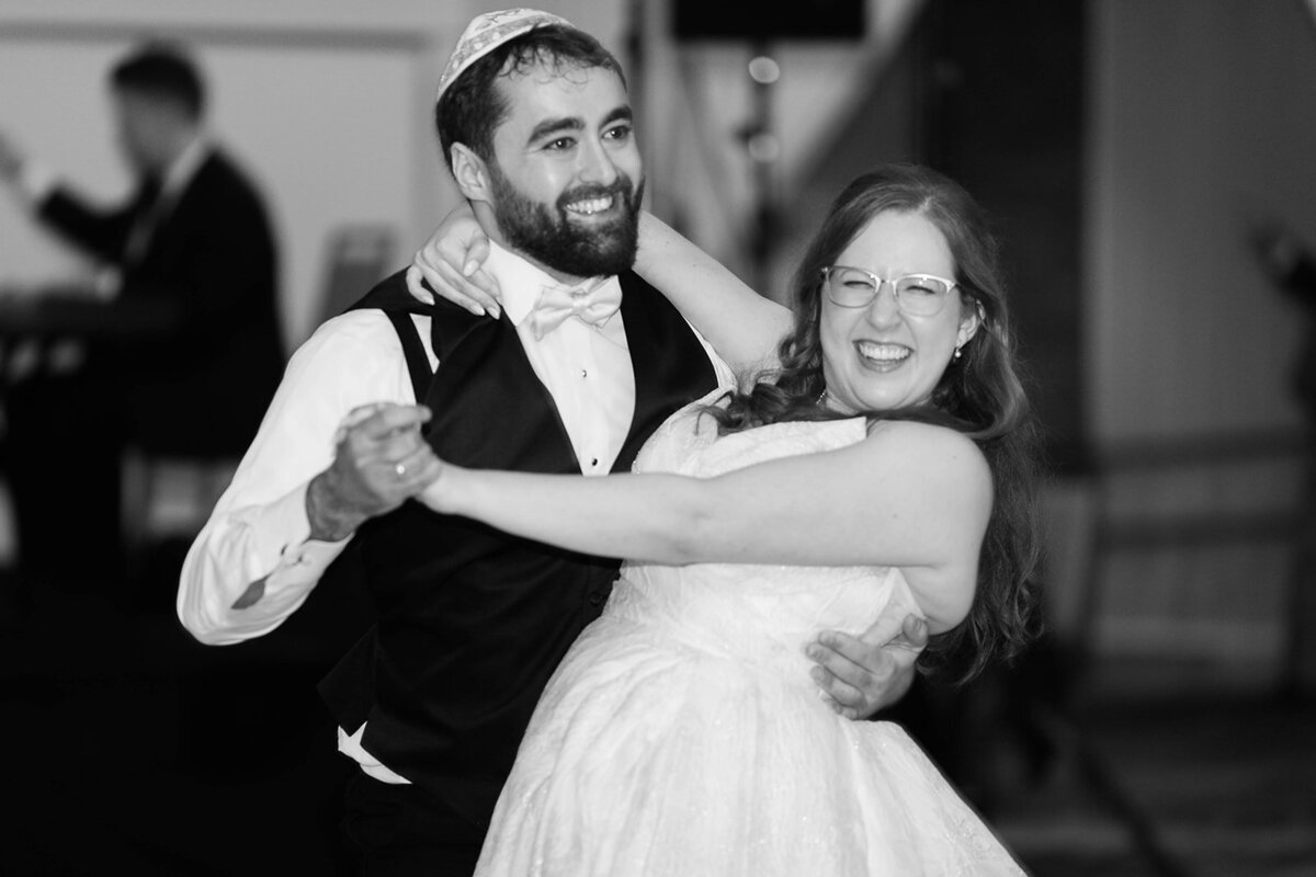 Eliana-Melmed-Photography-Chicago-LosAngeles-Jewish-WeddingPhotography-DInnerSpeeches-00120