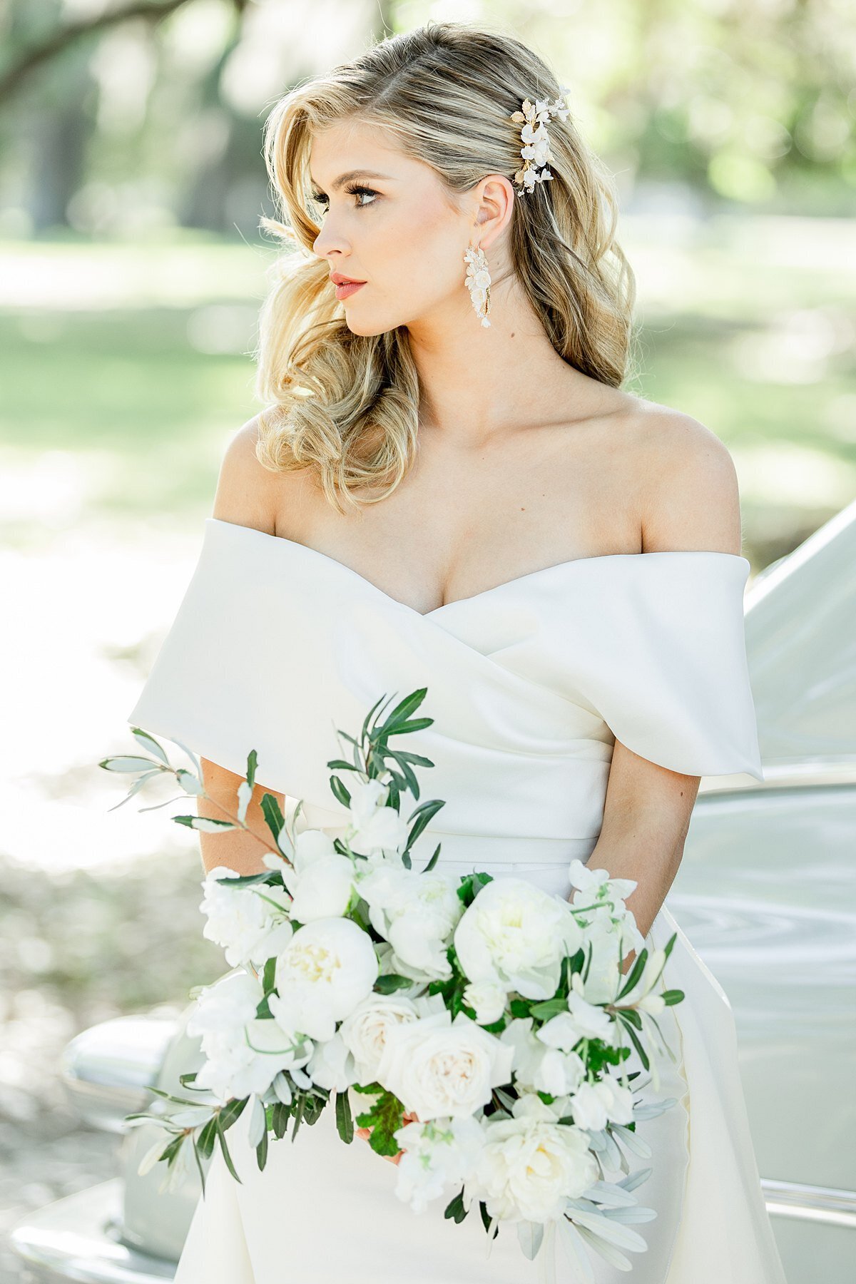 middleton-place-venue-charleston-south-carolina-wedding-bride-dress-eva-lendel-lb-floristry-florals-0069