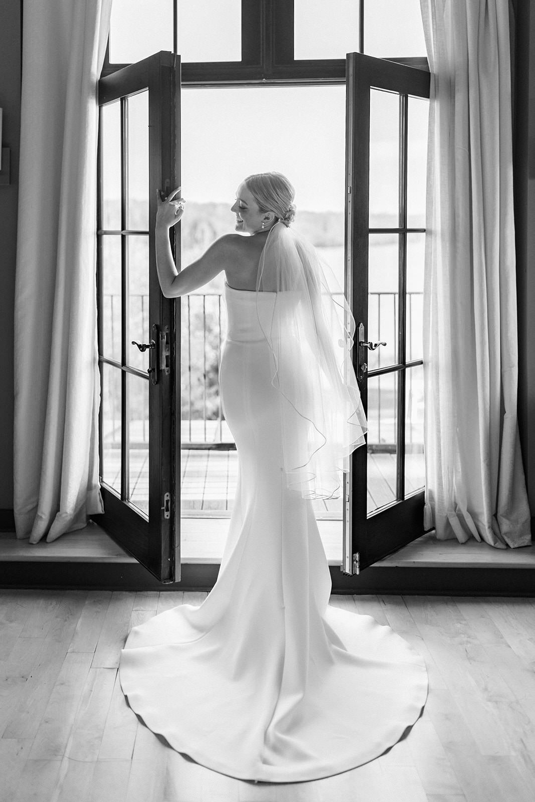 Lake-House-Inn-Wedding-SJ-0213-Copy1
