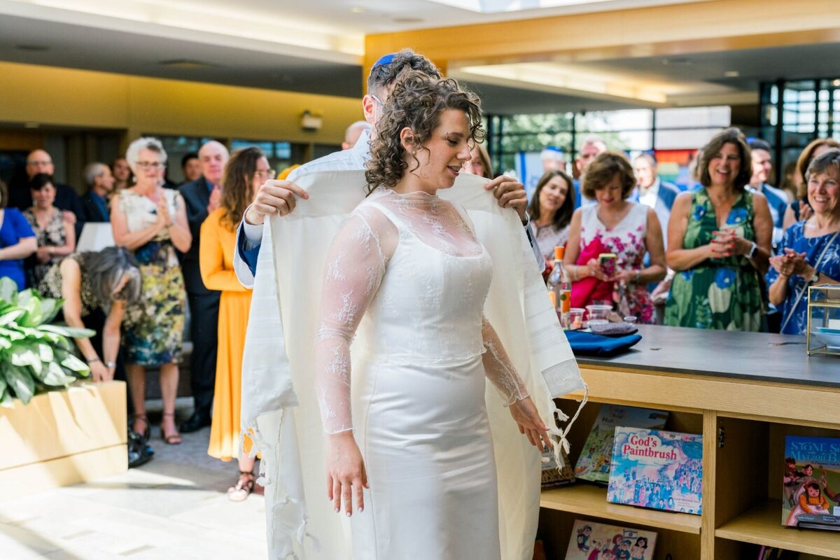 Eliana-Melmed-Photography-Chicago-LosAngeles-Jewish-WeddingPhotography-ShulaNoah-Tisch-00243