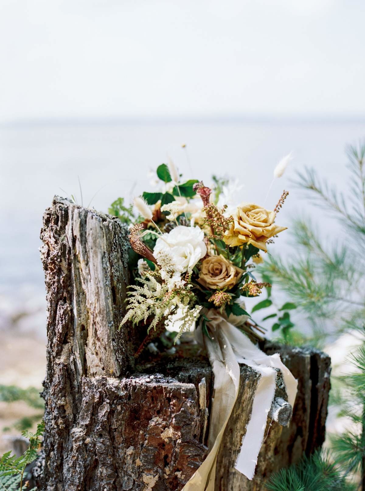 michigan-woodland-bridal-bouquet