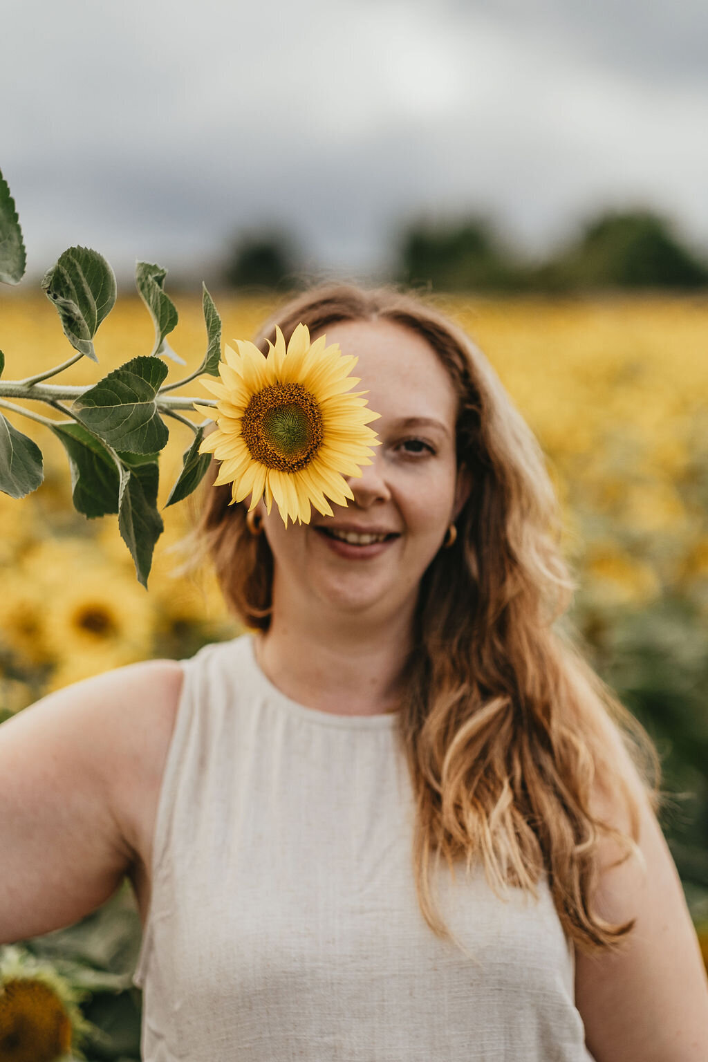 HAYLEYRUTHCOUNSELLING-SUNFLOWERS-MIRL+CO-27