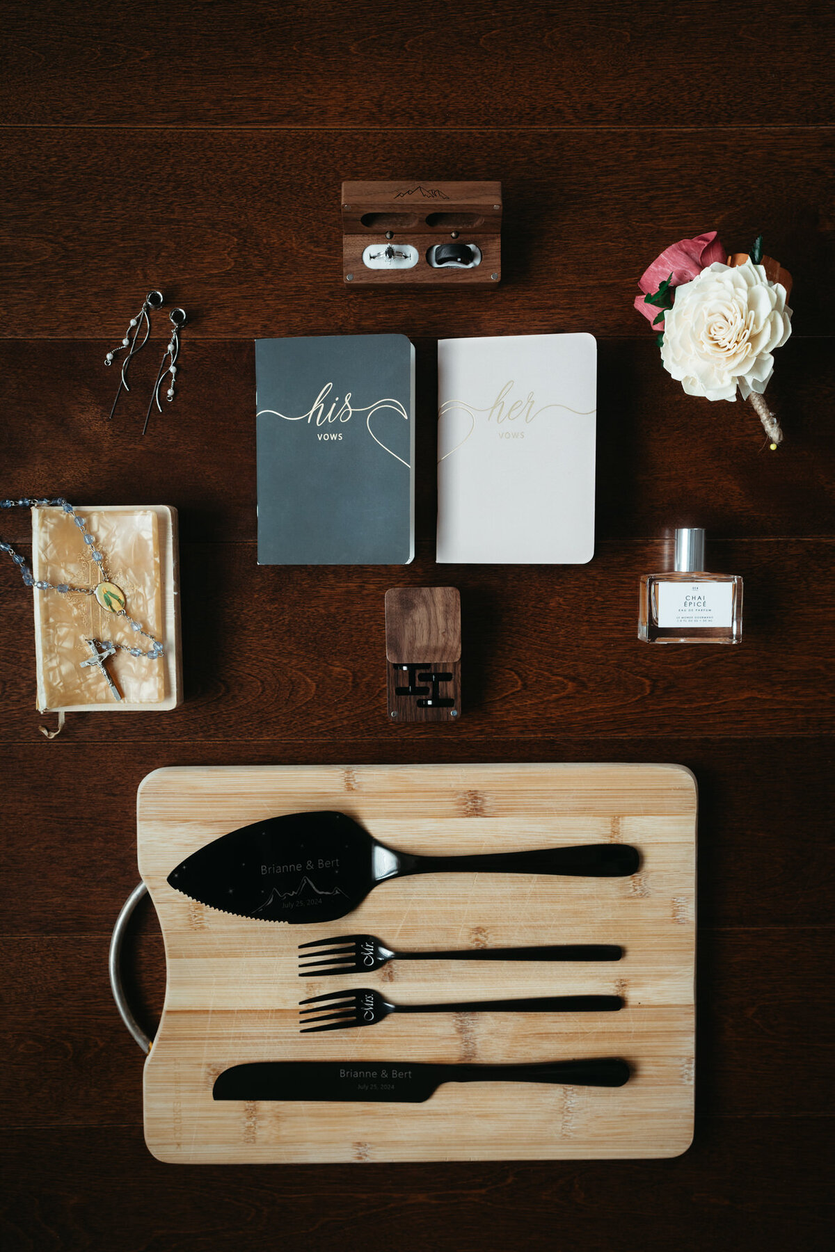 the_chaffins_international_destination_wedding_elopement_photographers_sammie_chaffin_micah_editorial_adventure_photos_travel_redwoods_national_park_1