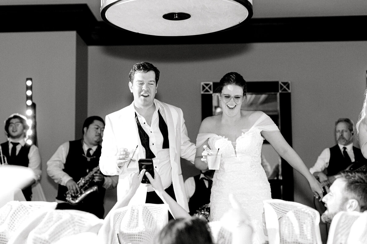 Allie & John Wedding at Royal Oaks Country Club Christ the King Church | Dallas Wedding Photographer | Sami Kathryn Photography-200